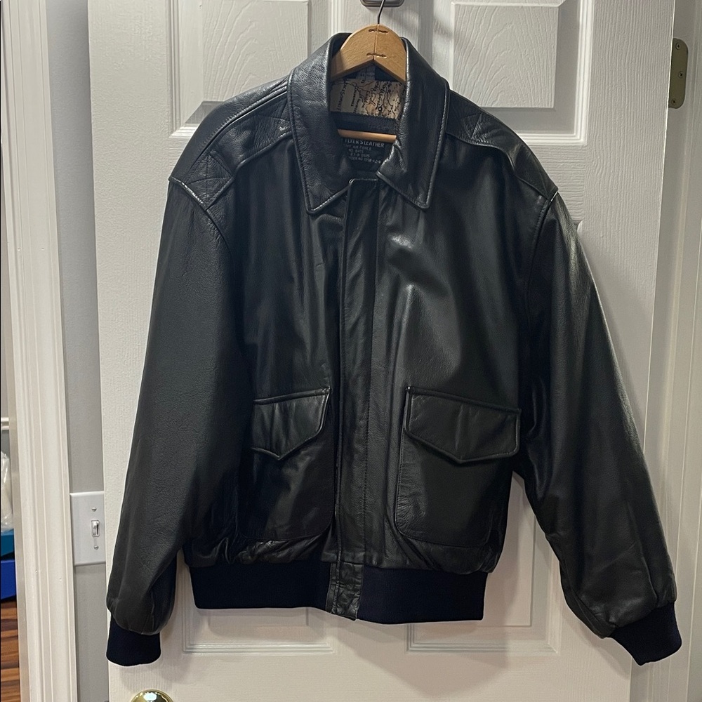 80s/90s Vintage Black Leather Bomber Jacket with Map Lining